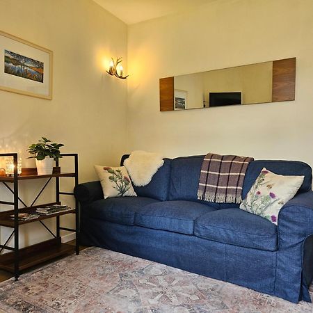 Cosy Peaceful One-Bedroom Cottage In Пітлохрі Екстер'єр фото